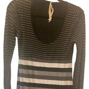 Bailey 44 Long Sleeve Fitted Knit Top Size Small